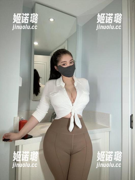 微密圈 - 120斤的小王同学精选的牛仔裤作品，看来这是流行趋势的前沿啊。