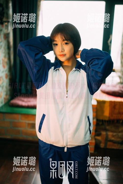 GIRLT果团网 - 教室面积不大，但何梦兮Stacy的美图和照片让人极度满意！
