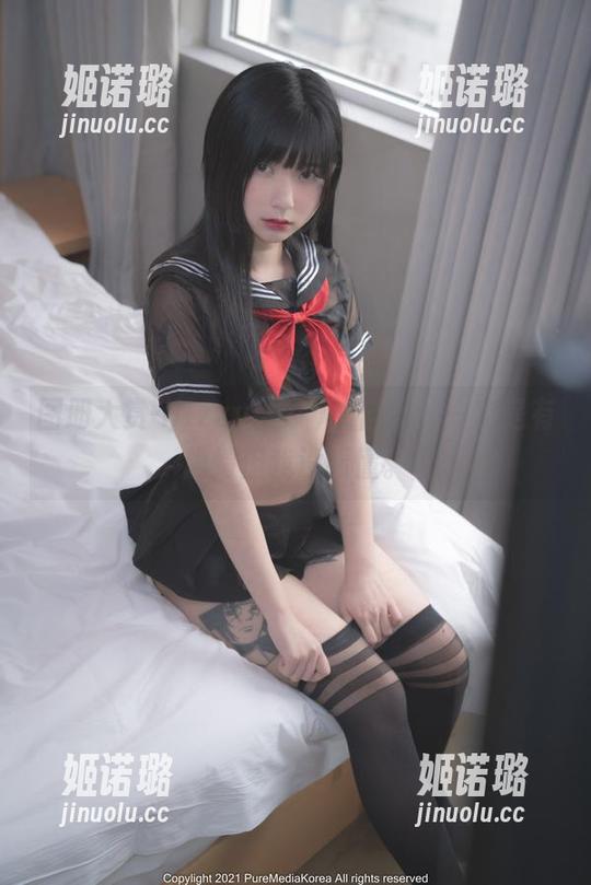图册大赏-Hizzy(히지)的自拍，一定是有隐情但我没看懂。