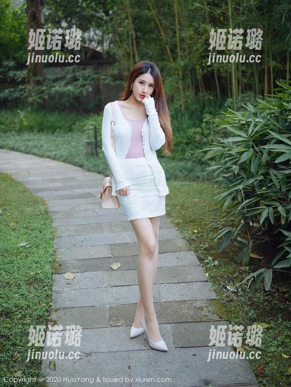 HuaYang花漾-小海臀Rena HuaYang花漾 - 原图里的小海臀Rena,教室里似乎多了点戏剧性?