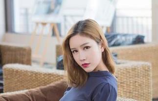 IMiss爱蜜社 - 九尾Ivy的浴室写真：水珠和泡沫的“洗澡互动”小剧场