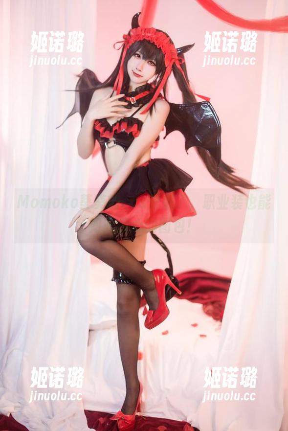 Momoko葵葵 Momoko葵葵的cos秀来了,职业装也能如此撩心的图包!