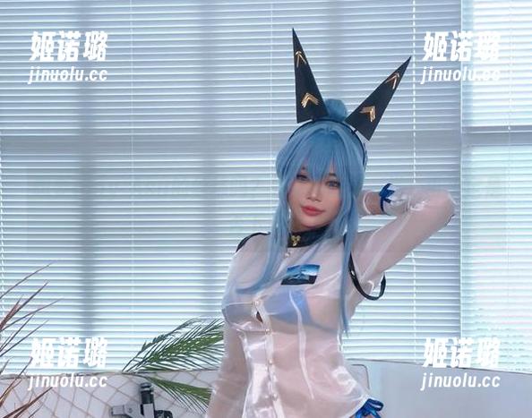想要Tiny Asa的丝袜吗？先来美图这一发，再决定是否下载！