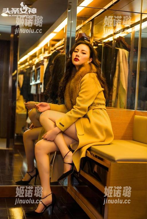 TouTiao头条女神-张梦艺 TouTiao头条女神 - 穿过去的张梦艺办公室,难以抗拒的原图合集在等你!