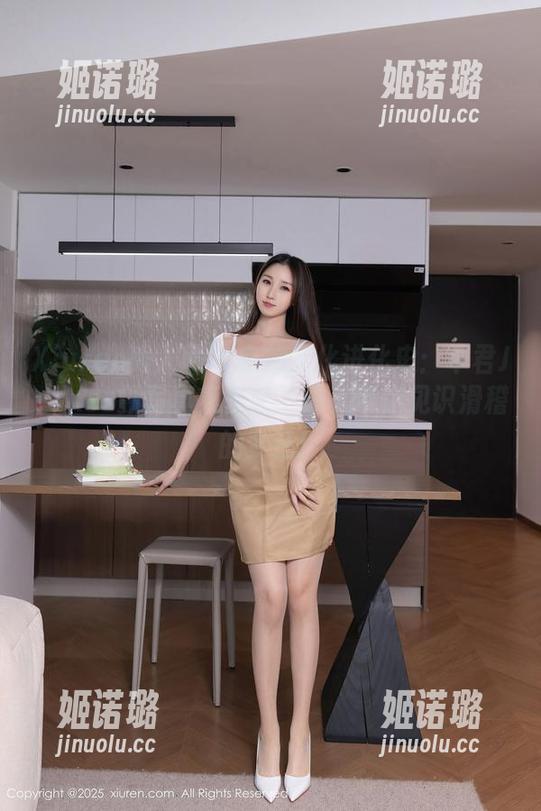 Xiuren秀人网 - 自拍文化进化史：卓君Jeanes新写真集在此下载，带你见识滑稽的变迁！