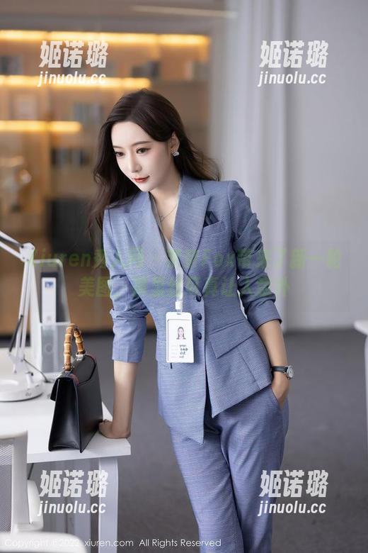Xiuren秀人网-奈奈Fox Xiuren秀人网 - 奈奈Fox带来了新一轮美图,裤里丝可真让人意外