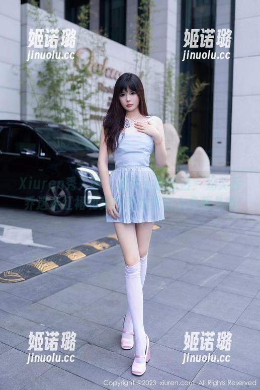 Xiuren秀人网-奶芙乔乔 Xiuren秀人网 - 成年人的直白:奶芙乔乔这条红裙和美图分享竟让人多看几眼
