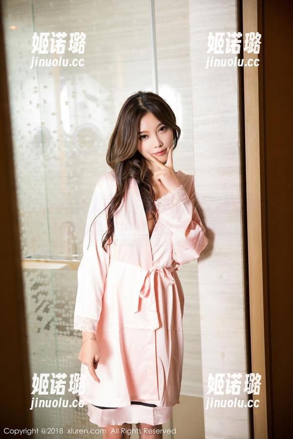 Xiuren秀人网-容容容Alice Xiuren秀人网 - 容容容Alice的写真:运动能被拍得这么可爱吗?