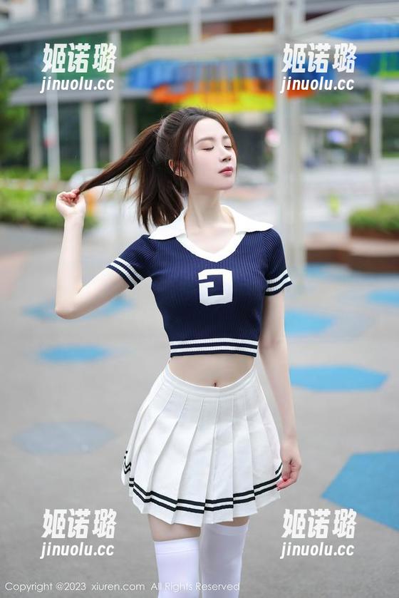 Xiuren秀人网-尤妮丝 Xiuren秀人网 - 尤妮丝的学妹,图库里总有些让我皱眉的角度