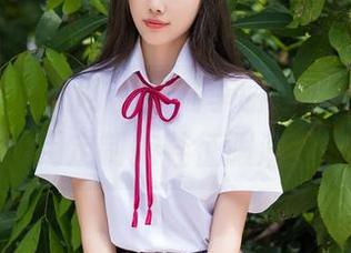 Xiuren秀人网 - 登陆李丽莎的浴室，看她是如何用定制拖鞋征服潮湿的地面！