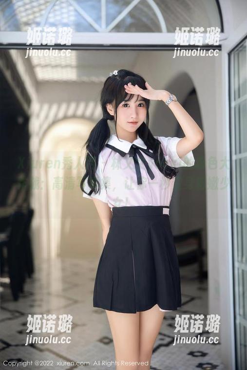 Xiuren秀人网 - 林文文yooki的粉色大作战：高清写真集，让你一秒变身粉嫩少女！