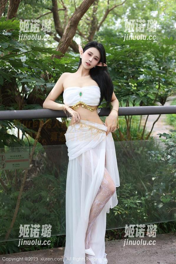 Xiuren秀人网-欧阳妮娜娜 Xiuren秀人网 - 欧阳妮娜娜的短裤:看了图包,真想问她的裤子在哪儿买的?