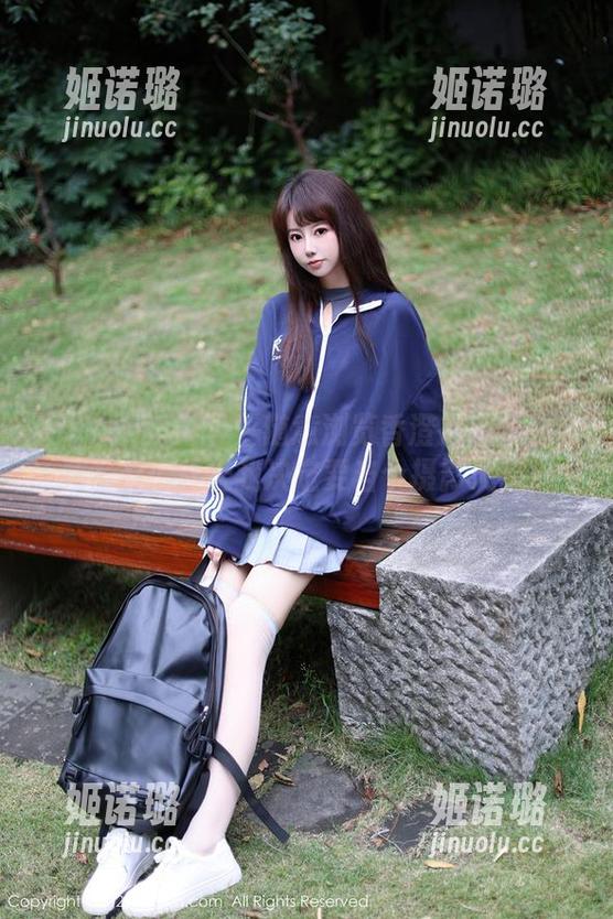 Xiuren秀人网 - 随意浏览香澄在东京的女孩写真，昨天我决定要当个摄影大师！