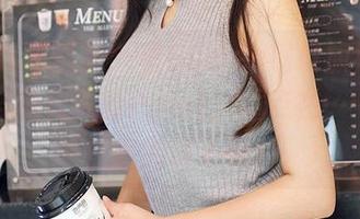 YouMi尤蜜荟 - 看Domen瑶瑶旗袍，将传统与现代融到Point，重点在……我的注意力没了啊！