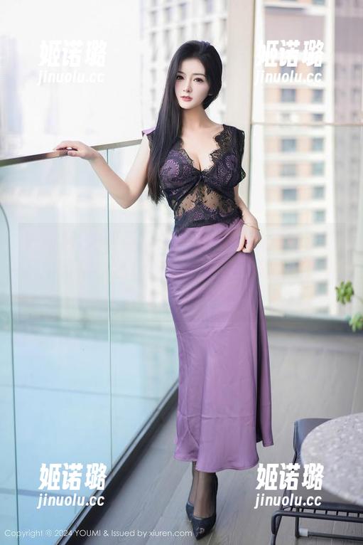 YouMi尤蜜荟 - 左冰Queen的短裙在秋风中打旋，私房美图总是让人忍不住想停下来多看两眼！