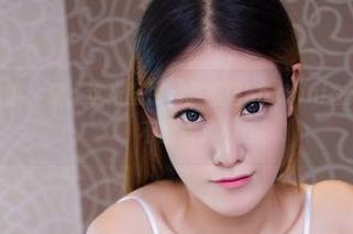 YouWu尤物馆 - 看，这张图片，孟狐狸FoxYini在泳装中一点都不害羞。