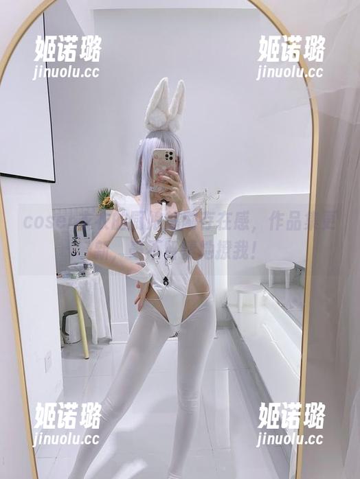 coser衣衣的厨娘怒刷存在感，作品集更新，毫不留情地撩我！