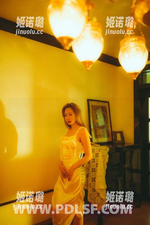 partycat轰趴猫-猫妈 partycat轰趴猫 - 新鲜出炉的写真,猫妈和她的花嫁梦,在画面里拼凑记忆。