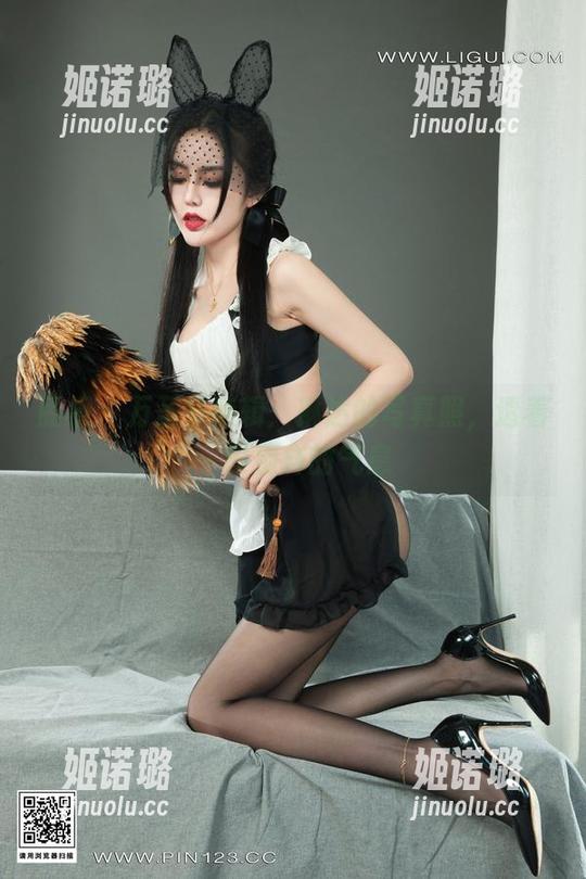 丽柜-琳达 丽柜 - 万圣节特辑:琳达的写真照,透着一股别样的气息