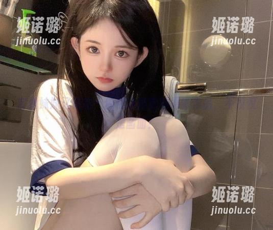 倦倦喵 吉他妹妹又来啦:倦倦喵的定制摄影作品,不仅仅是画面!