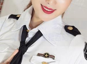 克拉女神 - 轻松撩人，芝月的礼服福利，难道是约会利器吗？