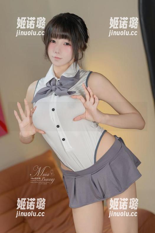咬人小小兔 这组定制图都在悄悄诉说着咬人小小兔的另类“喷菇”秀。