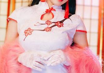 制服美眉的课后日光私拍，喵糖映画又推出了这种致命的清新套图，完美捕捉青春的那一瞬。
