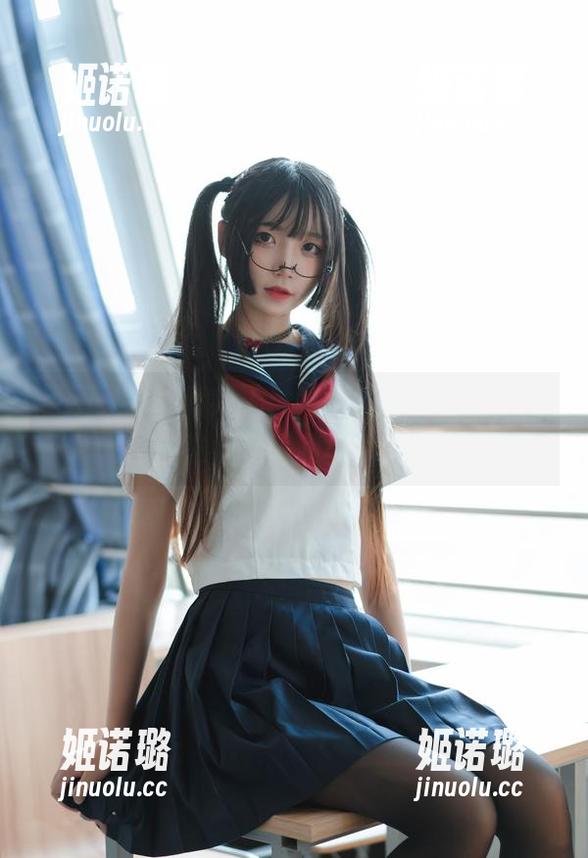 目测又要心痒痒了！喵糖映画更新美图，白袜体操服和马尾组合