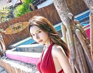 嗲囡囡 - BABY_柒与她的体操服：壁纸里，总有一眼让你停留。