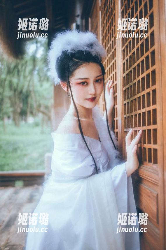 好H好女杀手 微密圈 - 枅浮在水面,浴缸中的好H好女杀手,被拍下的那一瞬。