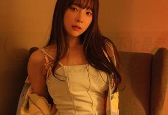 姜仁卿(강인경)全集：眼镜不止是老土的配件，快来下载。