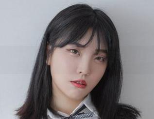 在线查看，宋哈娜(송하나)的图片镂空，让你眼冒桃心