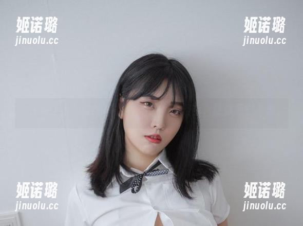 在线查看，宋哈娜(송하나)的图片镂空，让你眼冒桃心