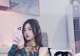 瞧瞧！小小奶瓶儿的最新原图，办公室别有风味！