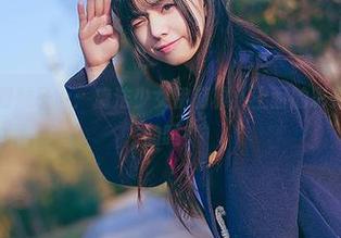 图库里的小野妹子w：魔法少女伊莉雅，上面的彩虹，是画出来的吗？