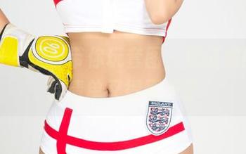 尤果网 - 美替带你玩套图，保证你的高跟鞋清单又得更新了