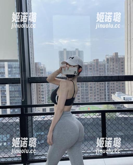 微密圈 - 左公子666的学姐图包又更新啦，迅速打包准备出发！
