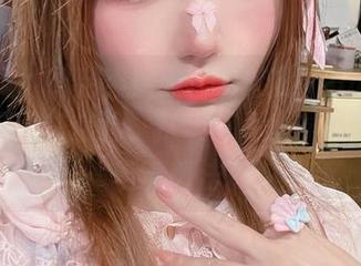校服题材的另类突破？彩芸_Nebula的高清写真在这儿，打破了我对学校风貌的所有想法。