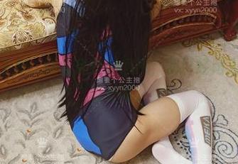 想要个公主抱：这全套长腿图片，我已经陷入了深深的呕吐吧。