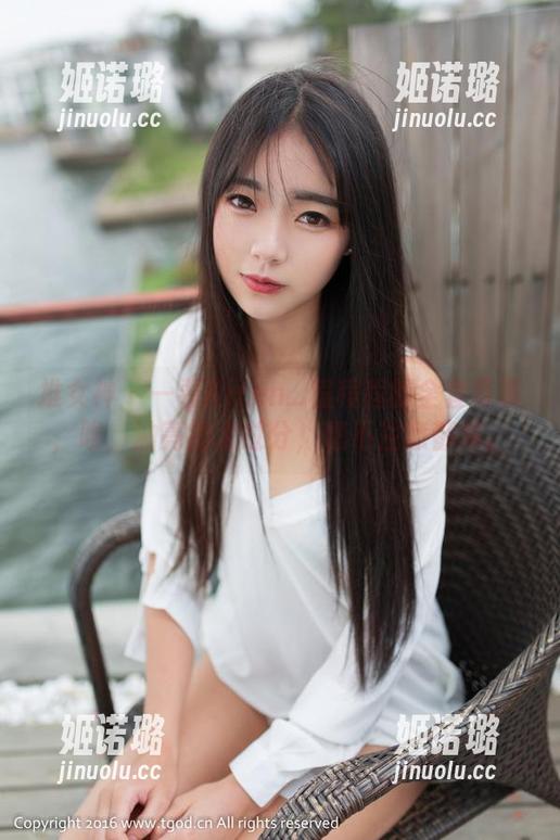 推女神-Kiren_程程程 推女神 - 一看Kiren_程程程的全套写真,唉,油亮的太过分,想不注意都难。