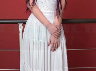 推女郎 - 福利满满的自拍时光，安沛蕾的抢镜秘诀是什么？