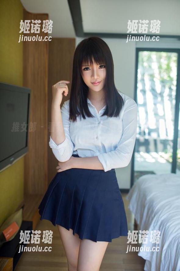 推女郎-杨伊 推女郎 - 看到杨伊的女神写真,照片里的她直接打动了我。