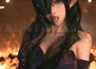 是看到了温柔的极限吗？杏仁曲奇的作品在这白色之境里静静发光