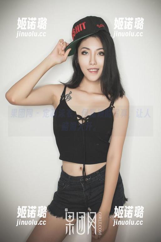 果团网 - 定制泳衣，何嘉颖的写真，让人脑洞大开。