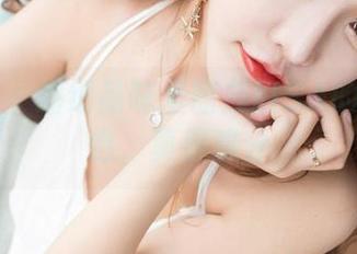 果团网 - 细细品味爱丽莎LISA的裸足精选，真假难分