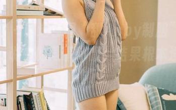 果团网 - 精选套图“甜Abby制服”，这就是传说中的同事制服，结果根本没心思工作了。