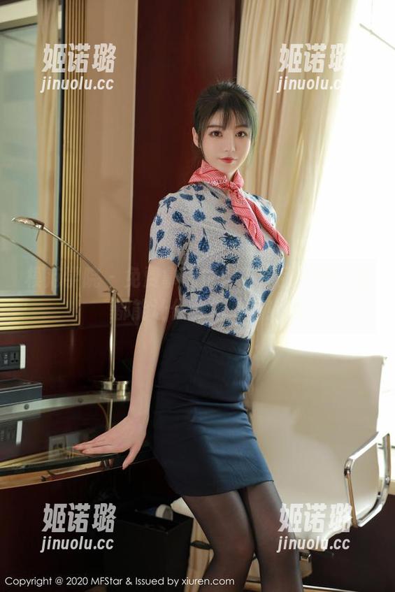 模范学院 - 免费拿优优女友作品，每一张都能让你嘴角上扬！