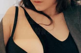 樱晚gigi的写真里藏着小糖芯，美图见证了我的食欲！