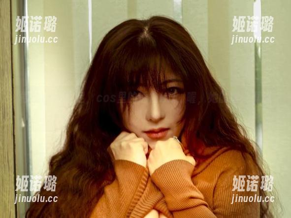 樱晚gigi裸足，cos里的透彻HD，喔，她的指尖真迷人。