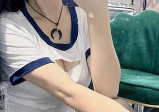 微密圈 - 姐姐在图集里游走，汤圆可甜了的镜头下有些娇羞